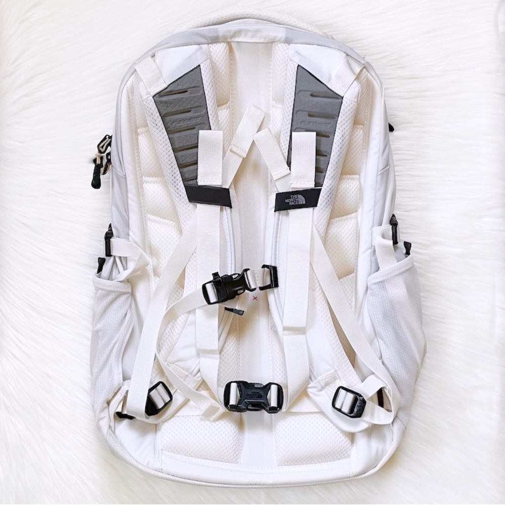 The North Face Unisex Borealis 28 Liter Backpack In Gardenia White - Picture 4 of 9